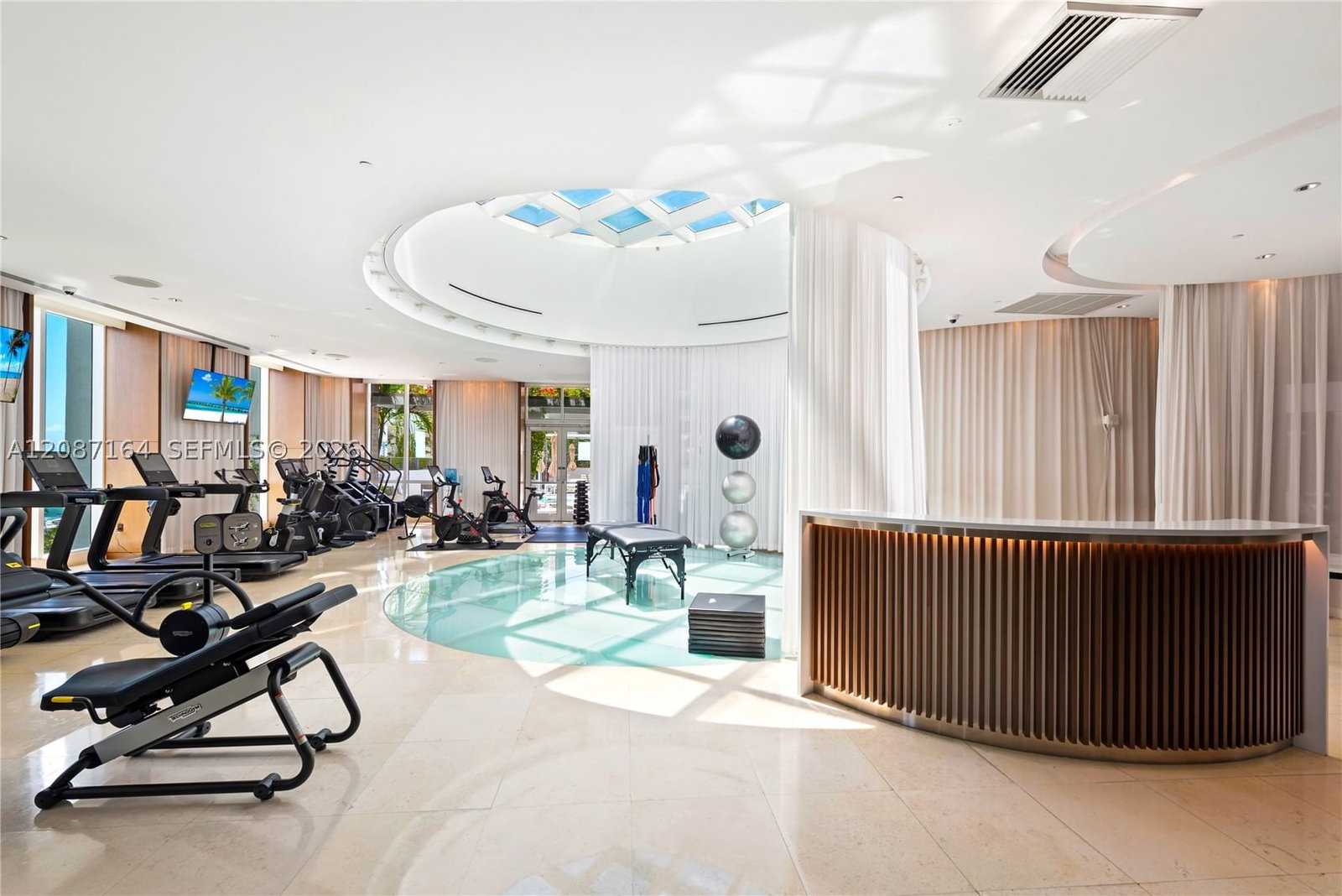 Real estate property located at 450 Alton Rd #2105, Miami-dade, Icon Condo, Miami Beach, FL