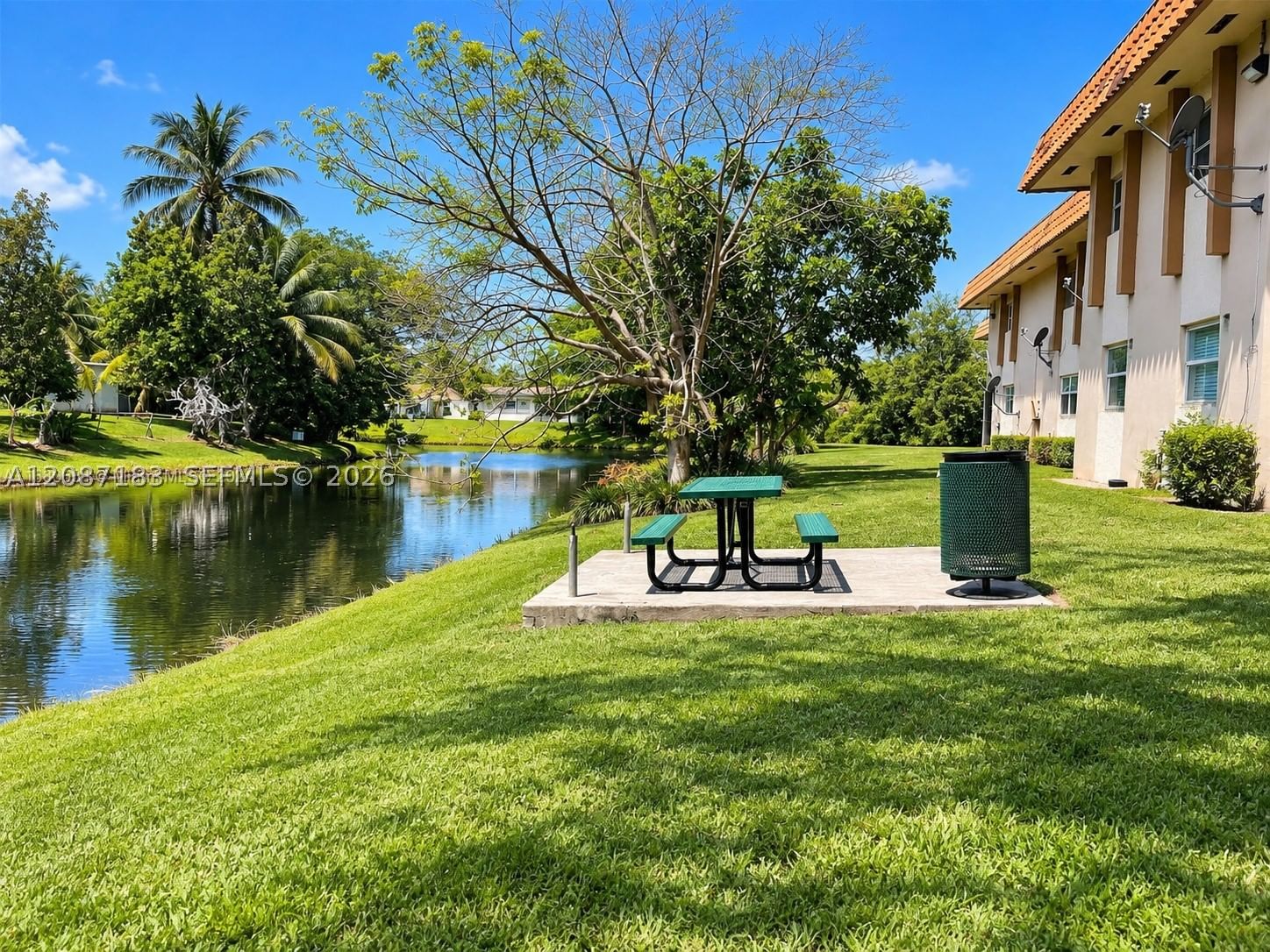 Real estate property located at 400 65th Ave #120, Broward, Atlantic Palms Condo, Margate, FL
