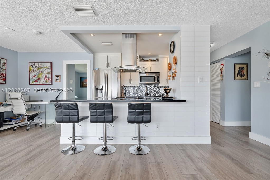 Real estate property located at 126 Golden Isles Dr #34A, Broward, Golden Isles Towers Condo, Hallandale Beach, FL
