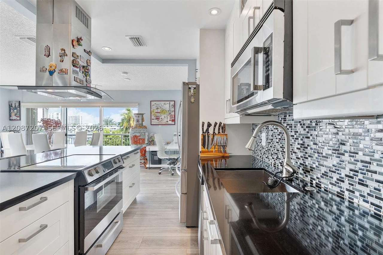 Real estate property located at 126 Golden Isles Dr #34A, Broward, Golden Isles Towers Condo, Hallandale Beach, FL