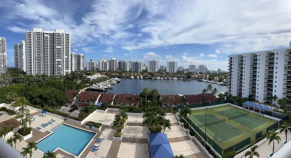 Real estate property located at 3640 Yacht Club Drive #1807, Miami-dade, Harborside, Aventura, FL