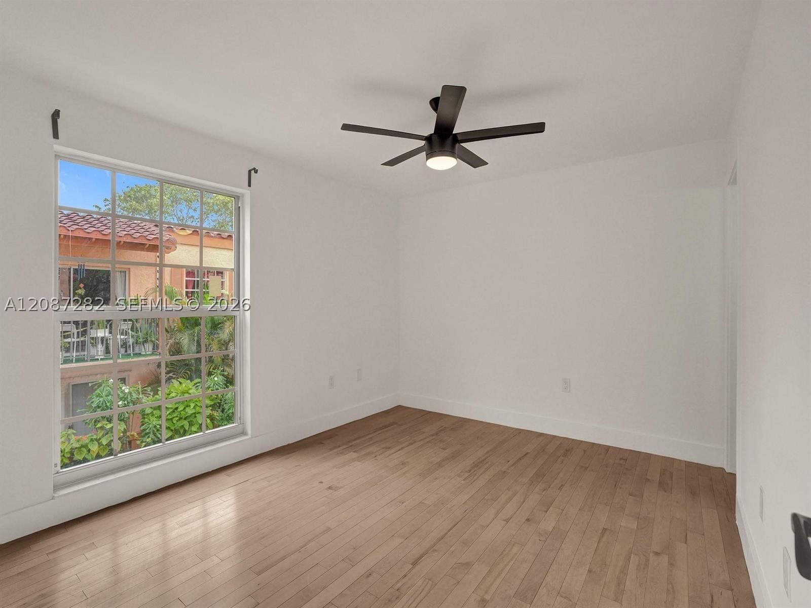 Real estate property located at 7111 Miami Lakes Dr N4, Miami-dade, Cypress Village Condo, Miami Lakes, FL