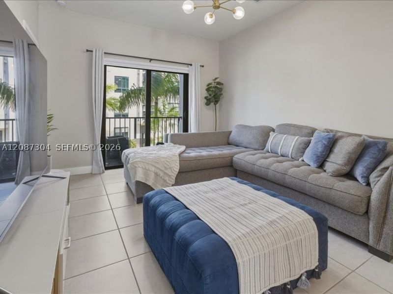 Real estate property located at 8201 41st St D-205, Miami-dade, Downtown Doral South Phas, Doral, FL