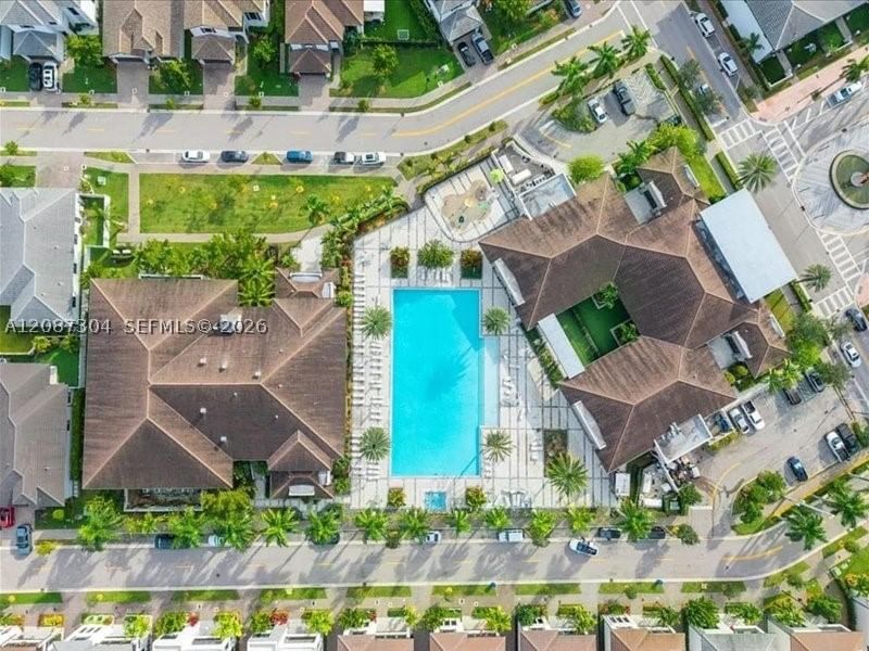 Real estate property located at 8201 41st St D-205, Miami-dade, Downtown Doral South Phas, Doral, FL