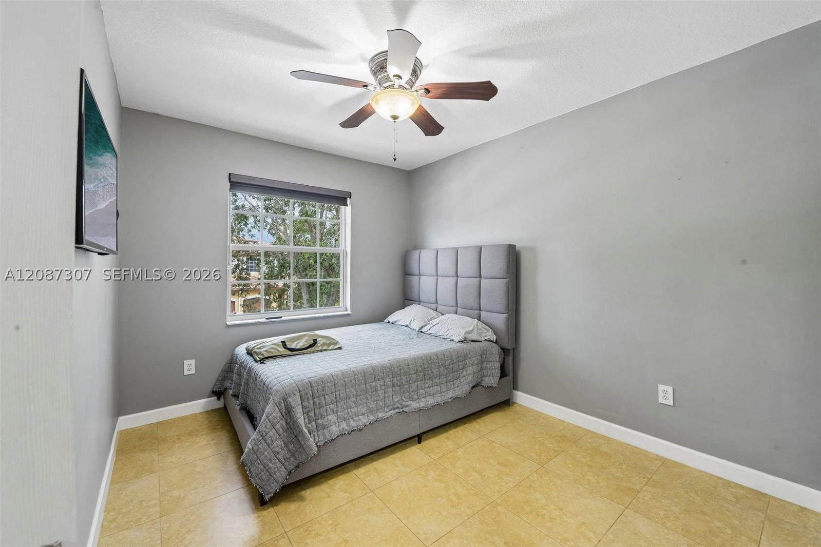 Real estate property located at 14127 51st Ln, Broward, Escada 174-84 B, Miramar, FL