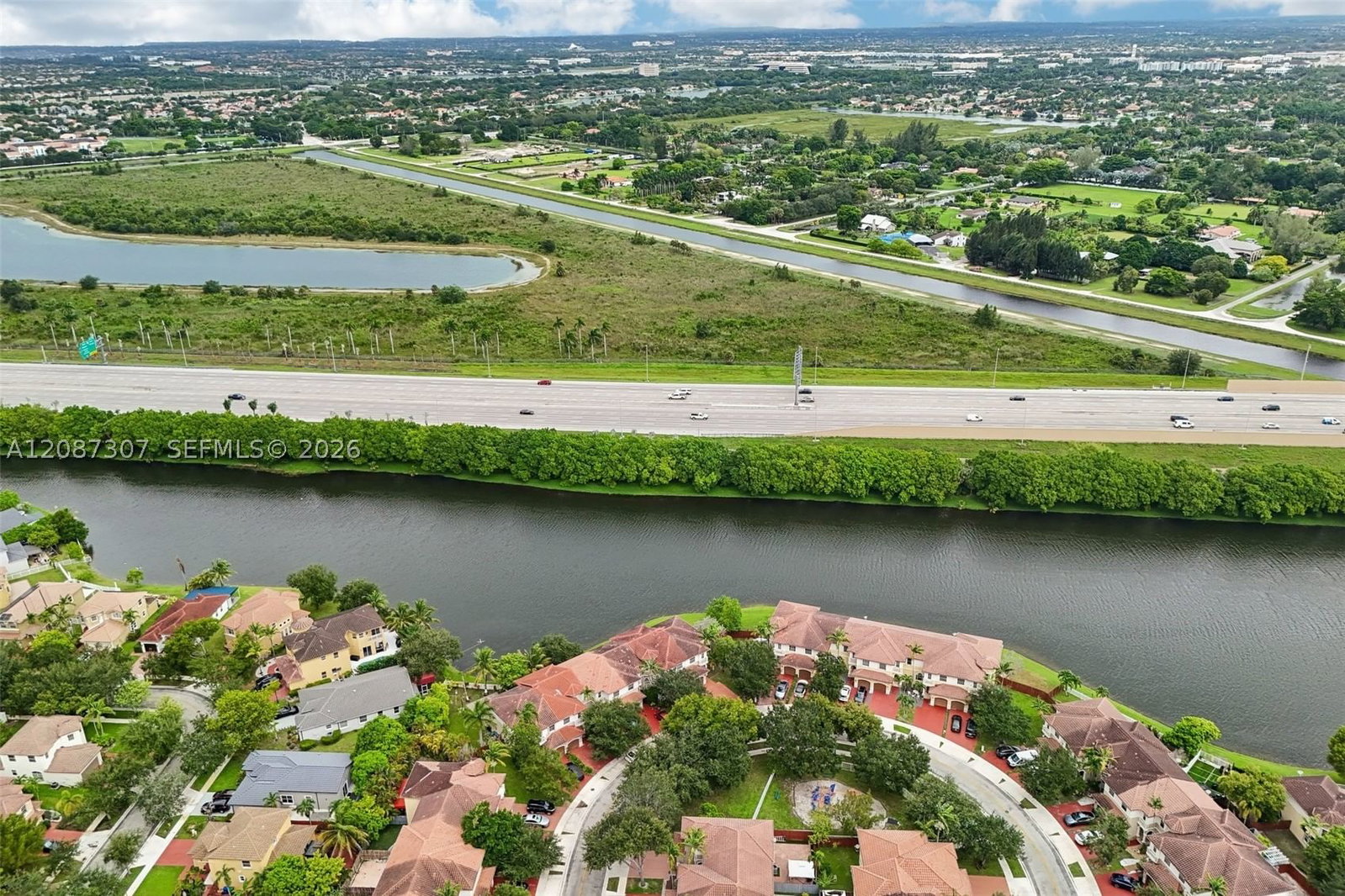 Real estate property located at 14127 51st Ln, Broward, Escada 174-84 B, Miramar, FL