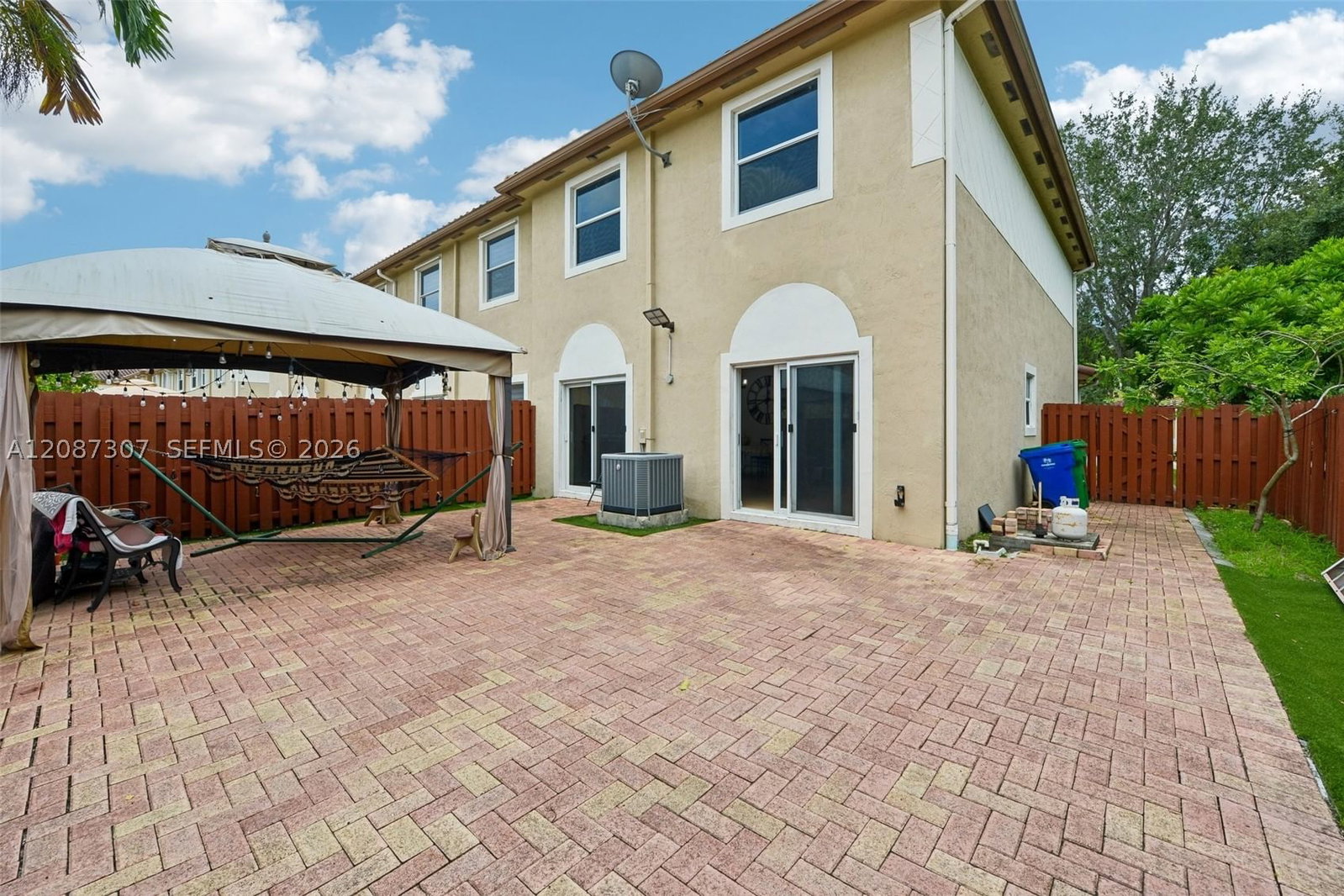 Real estate property located at 14127 51st Ln, Broward, Escada 174-84 B, Miramar, FL