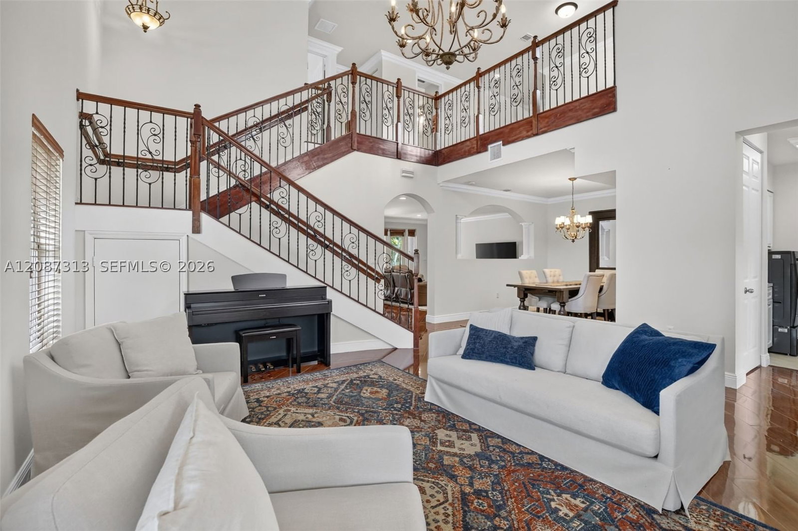 Real estate property located at 8210 Phoenician Court, Broward, Phoenician Cove, Davie, FL
