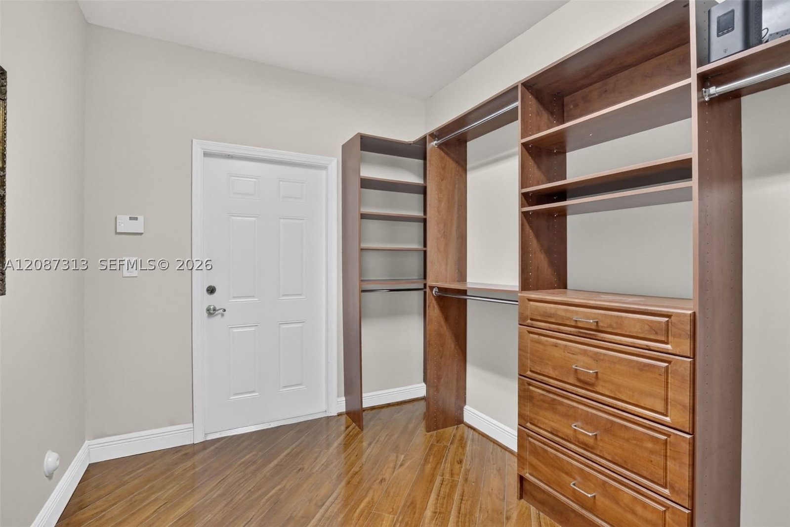 Real estate property located at 8210 Phoenician Court, Broward, Phoenician Cove, Davie, FL