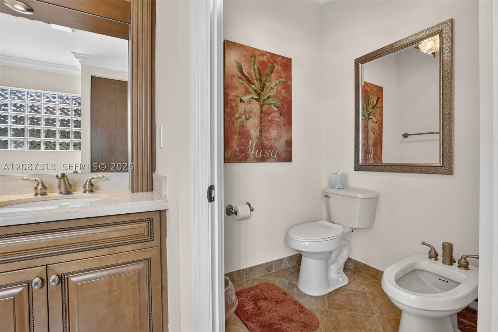 Real estate property located at 8210 Phoenician Court, Broward, Phoenician Cove, Davie, FL