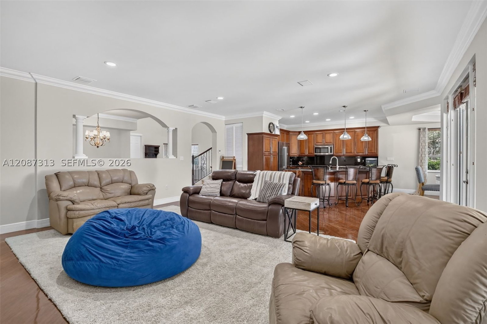 Real estate property located at 8210 Phoenician Court, Broward, Phoenician Cove, Davie, FL