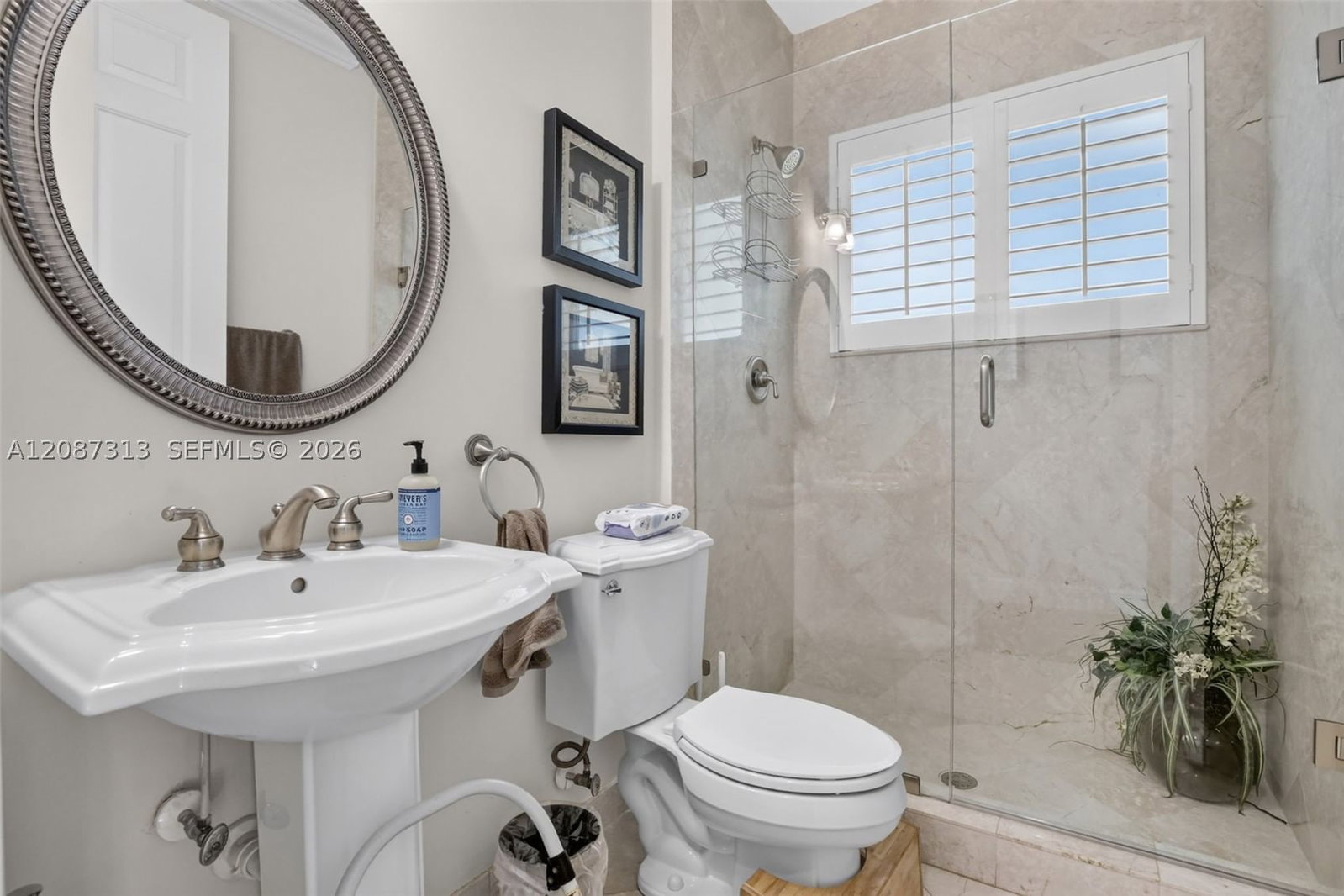 Real estate property located at 8210 Phoenician Court, Broward, Phoenician Cove, Davie, FL