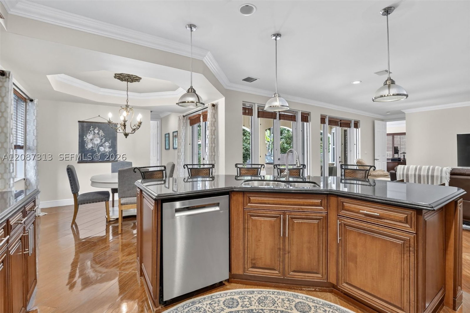 Real estate property located at 8210 Phoenician Court, Broward, Phoenician Cove, Davie, FL