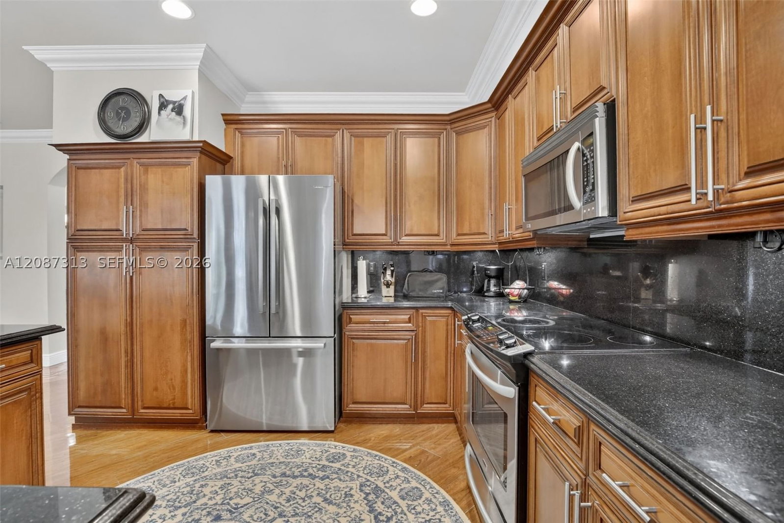 Real estate property located at 8210 Phoenician Court, Broward, Phoenician Cove, Davie, FL