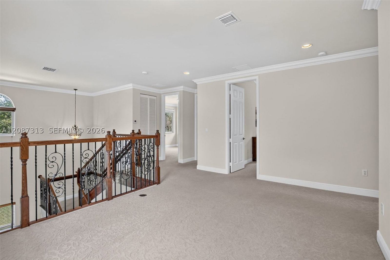 Real estate property located at 8210 Phoenician Court, Broward, Phoenician Cove, Davie, FL