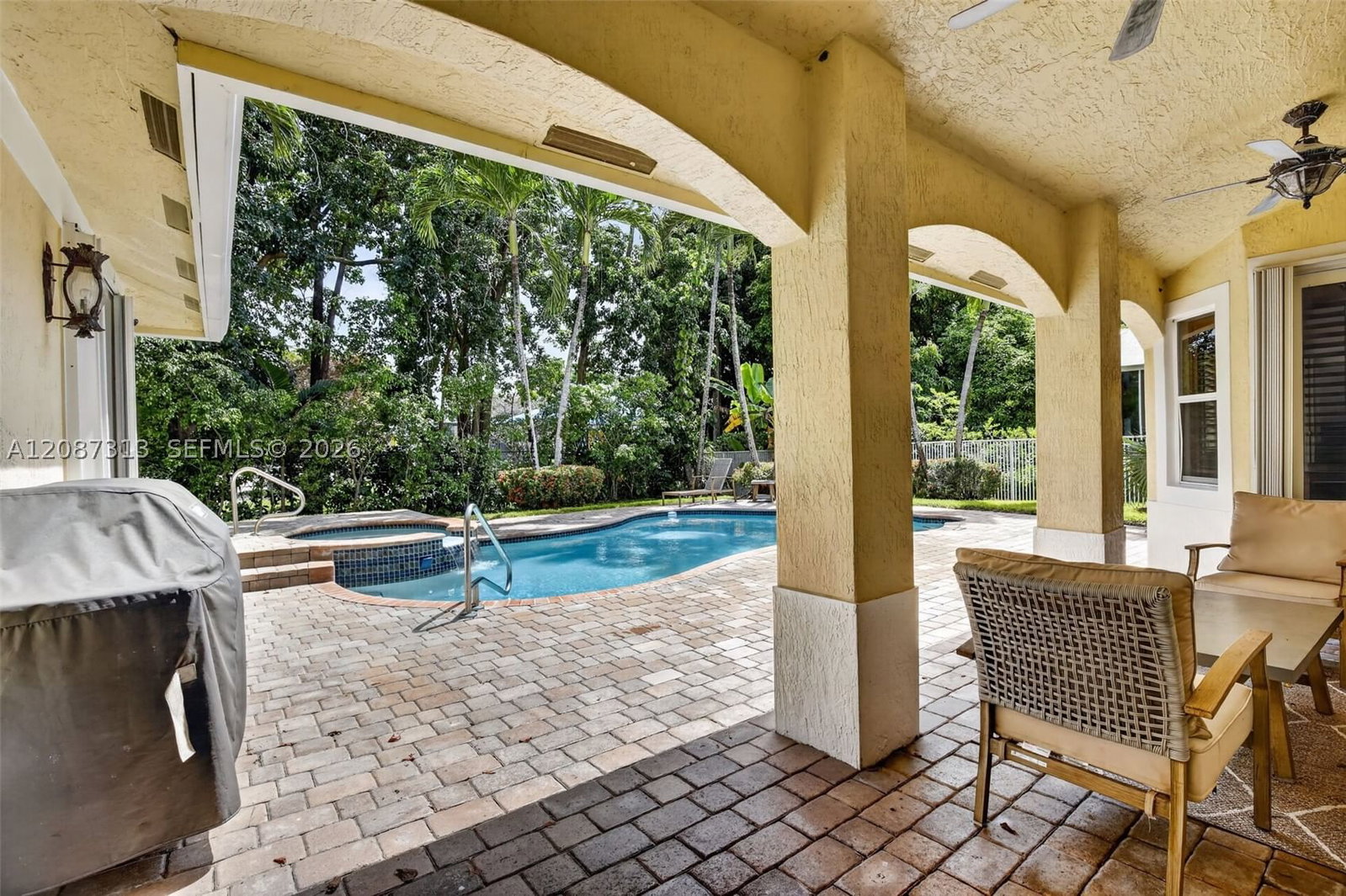 Real estate property located at 8210 Phoenician Court, Broward, Phoenician Cove, Davie, FL