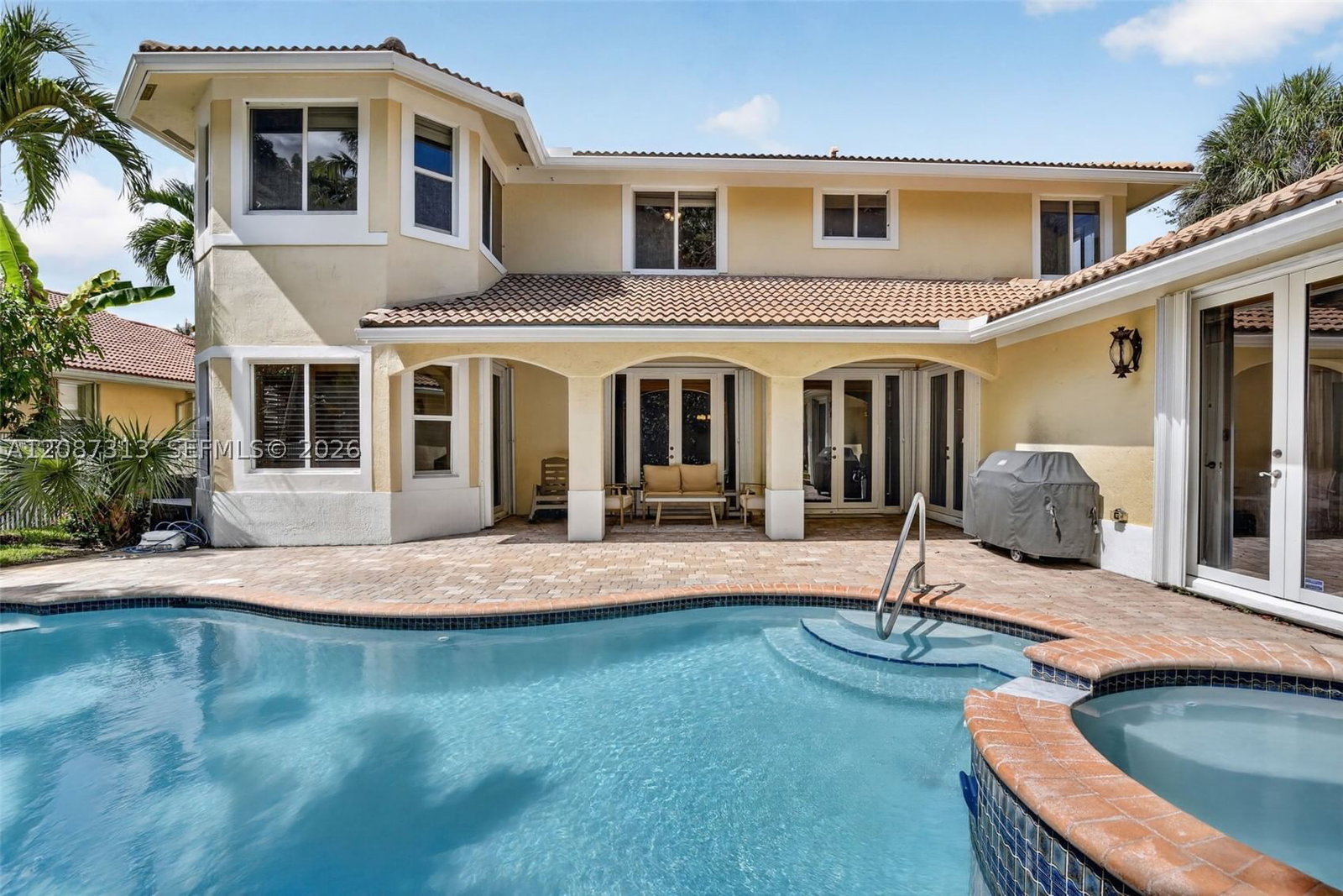 Real estate property located at 8210 Phoenician Court, Broward, Phoenician Cove, Davie, FL