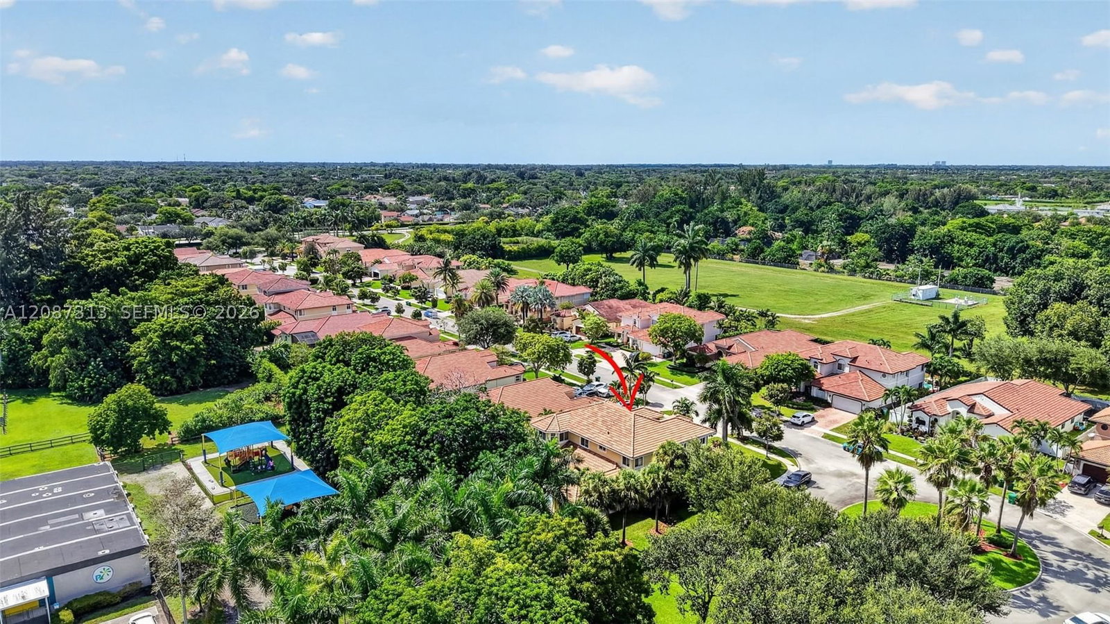 Real estate property located at 8210 Phoenician Court, Broward, Phoenician Cove, Davie, FL