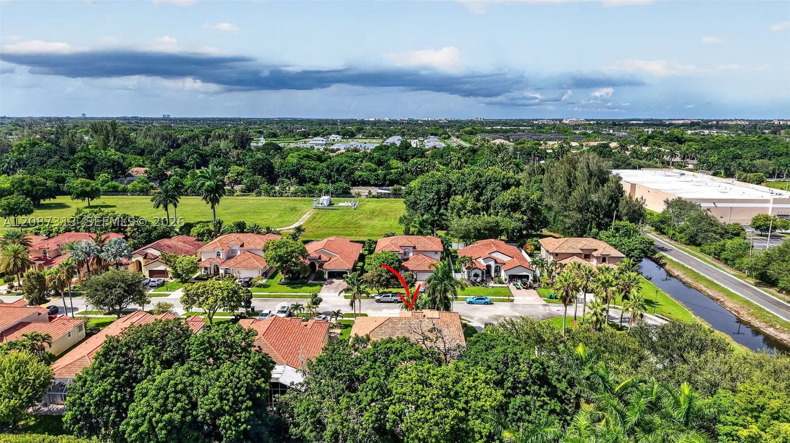 Real estate property located at 8210 Phoenician Court, Broward, Phoenician Cove, Davie, FL