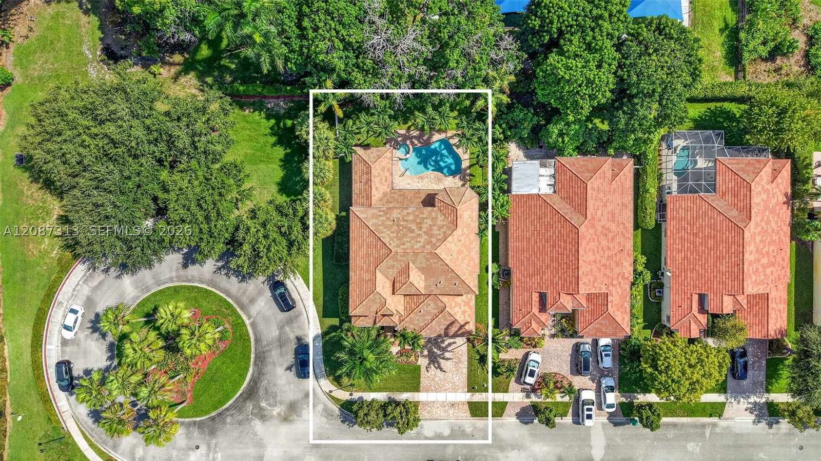 Real estate property located at 8210 Phoenician Court, Broward, Phoenician Cove, Davie, FL
