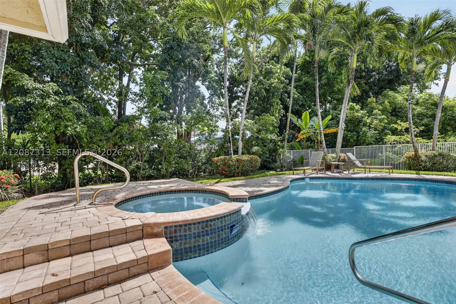 Real estate property located at 8210 Phoenician Court, Broward, Phoenician Cove, Davie, FL