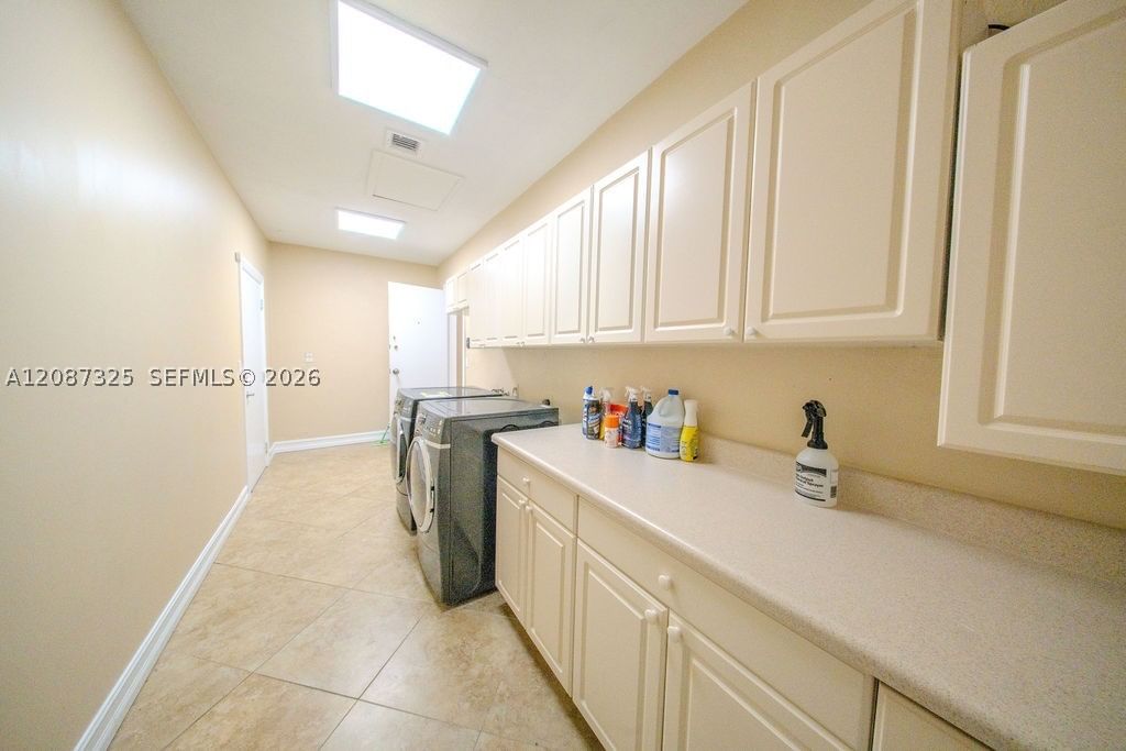 Real estate property located at 4391 77th Ave, Broward, Newmans Survey, Davie, FL