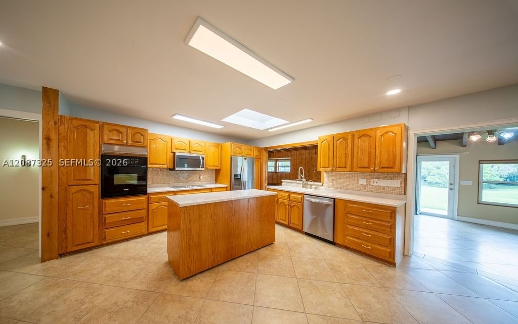 Real estate property located at 4391 77th Ave, Broward, Newmans Survey, Davie, FL