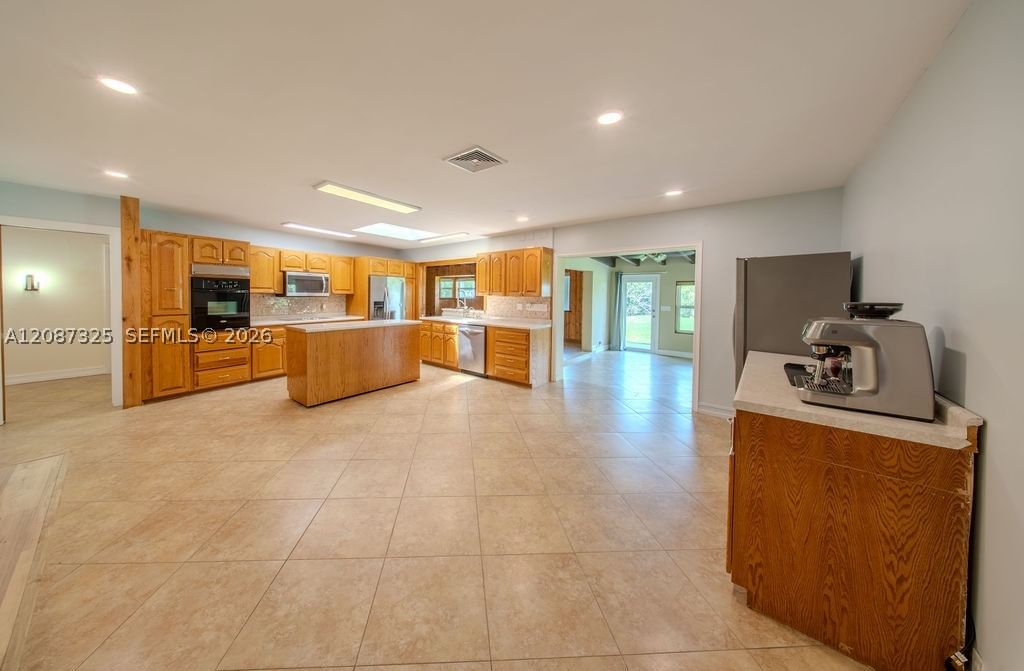 Real estate property located at 4391 77th Ave, Broward, Newmans Survey, Davie, FL