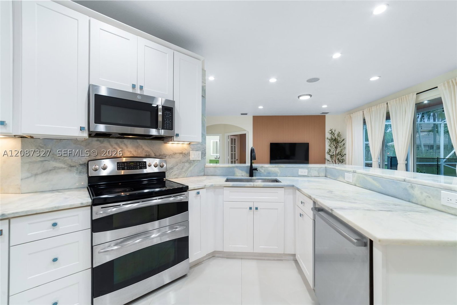 Real estate property located at 16759 15th St, Broward, Pembroke Isles 1, Pembroke Pines, FL