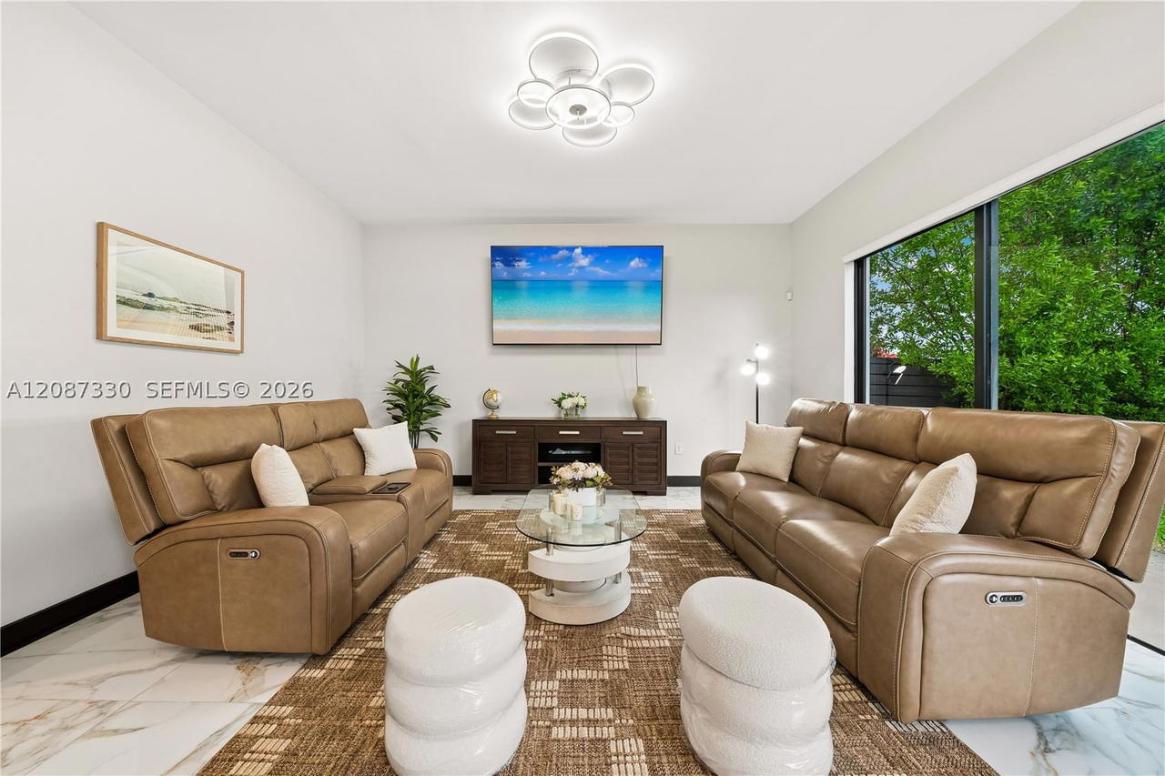 Real estate property located at 16025 136th Ter, Miami-dade, Crestview West, Miami, FL