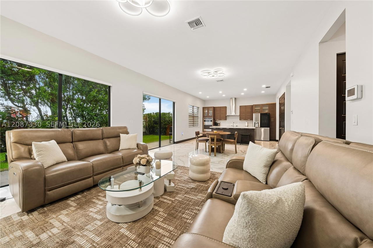 Real estate property located at 16025 136th Ter, Miami-dade, Crestview West, Miami, FL