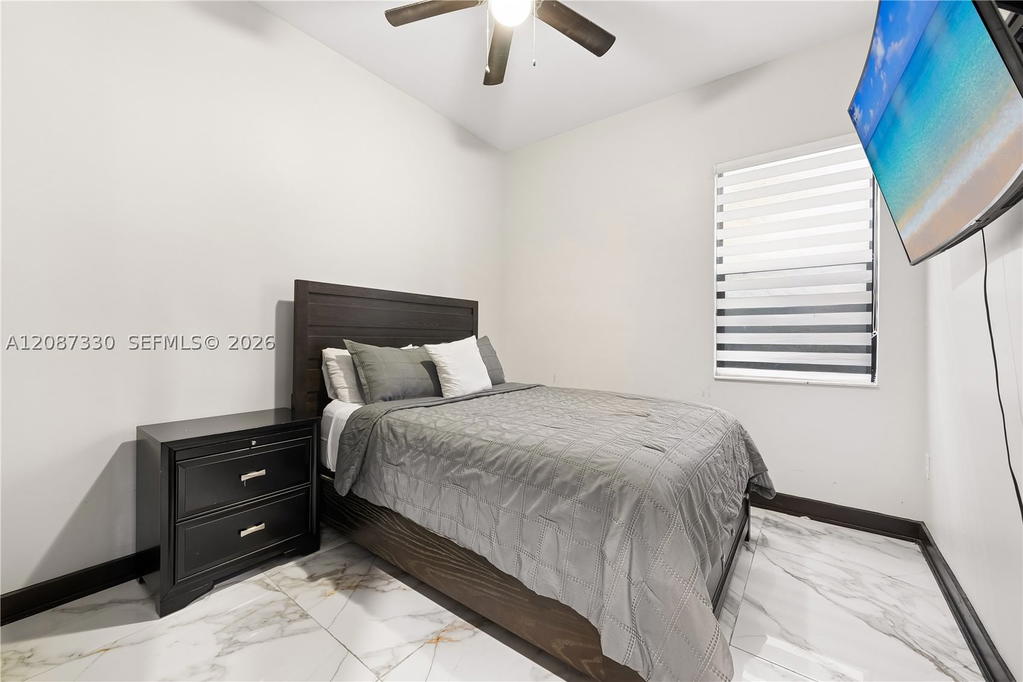 Real estate property located at 16025 136th Ter, Miami-dade, Crestview West, Miami, FL