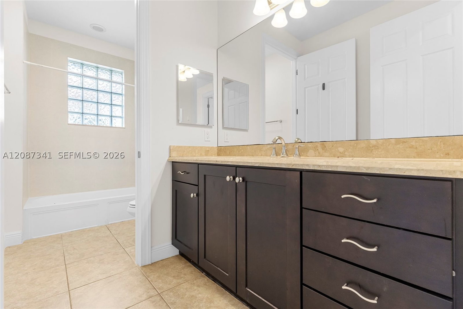 Real estate property located at 11925 82nd St, Broward, Heron Bay North Plat 3, Parkland, FL