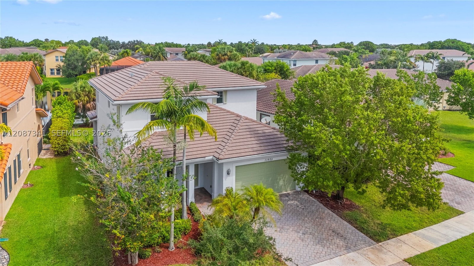Real estate property located at 11925 82nd St, Broward, Heron Bay North Plat 3, Parkland, FL