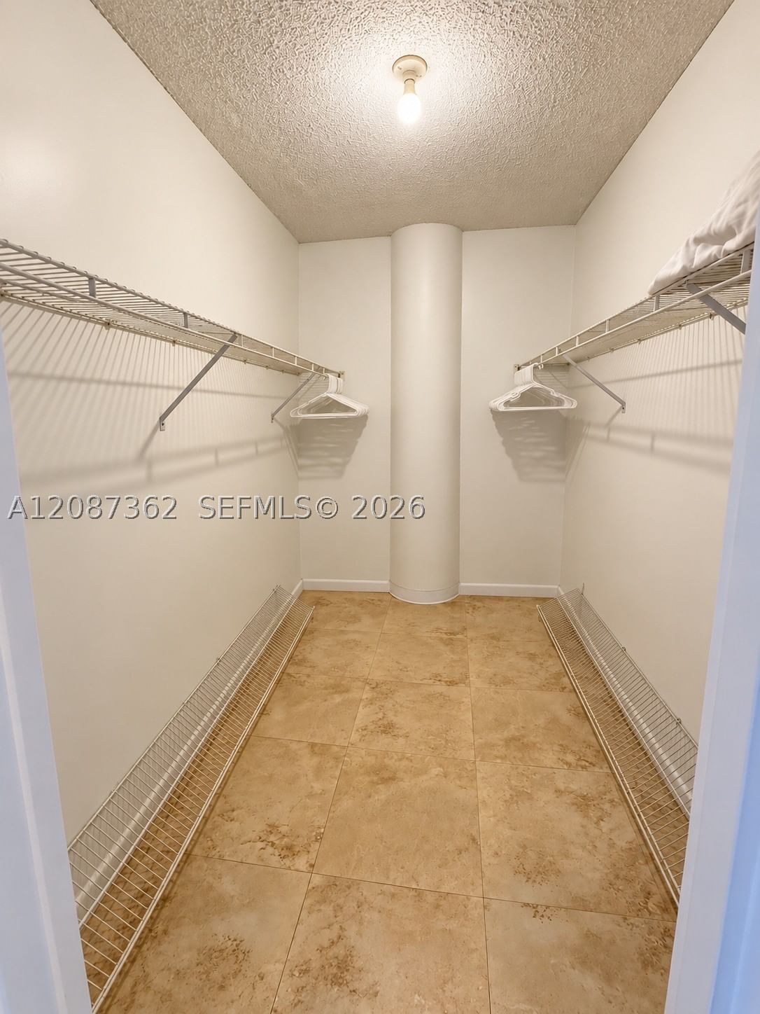 Real estate property located at 3725 Ocean Dr #1606, Broward, Sea Air Towers Condo, Hollywood, FL