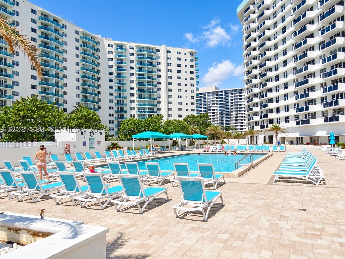Real estate property located at 3725 Ocean Dr #1606, Broward, Sea Air Towers Condo, Hollywood, FL