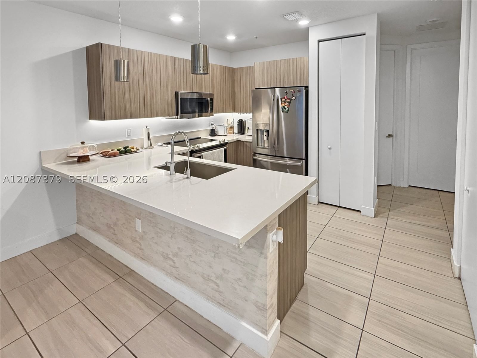 Real estate property located at 6416 NW 102nd Ct #304, Miami-dade, Landmark At Doral Condo N, Doral, FL