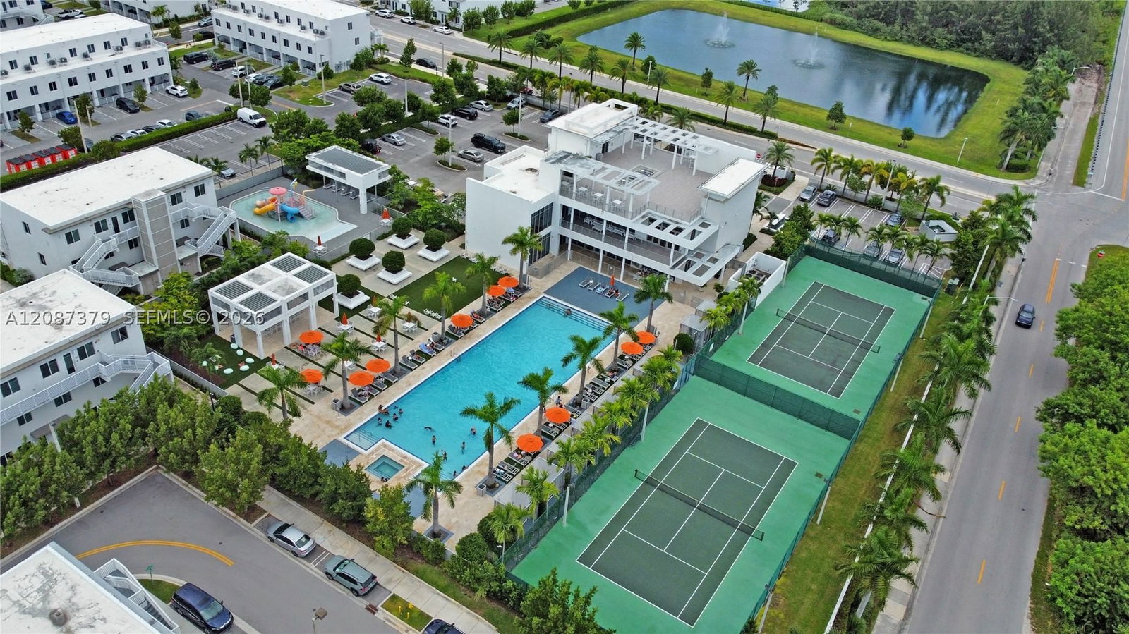 Real estate property located at 6416 NW 102nd Ct #304, Miami-dade, Landmark At Doral Condo N, Doral, FL
