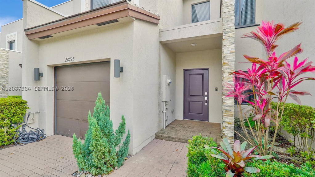 Real estate property located at 20725 2nd Ct, Miami-dade, Via Ventura Neighborhood, Miami, FL