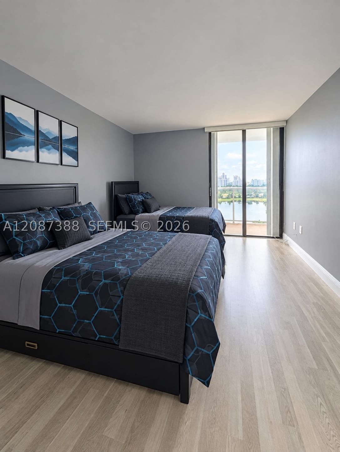 Real estate property located at 3701 Country Club Dr #1807, Miami-dade, Flamenco Condo Tower Ii, Aventura, FL