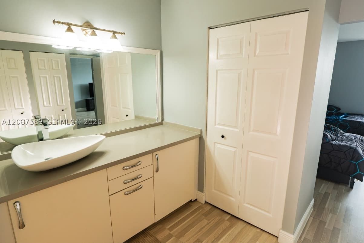Real estate property located at 3701 Country Club Dr #1807, Miami-dade, Flamenco Condo Tower Ii, Aventura, FL