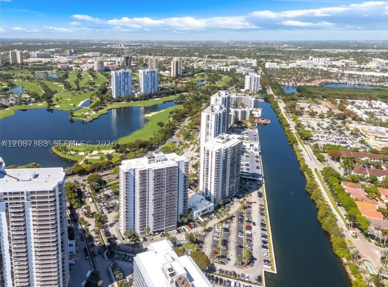 Real estate property located at 3701 Country Club Dr #1807, Miami-dade, Flamenco Condo Tower Ii, Aventura, FL