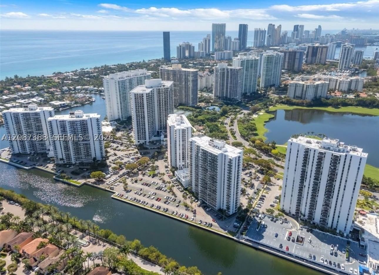 Real estate property located at 3701 Country Club Dr #1807, Miami-dade, Flamenco Condo Tower Ii, Aventura, FL