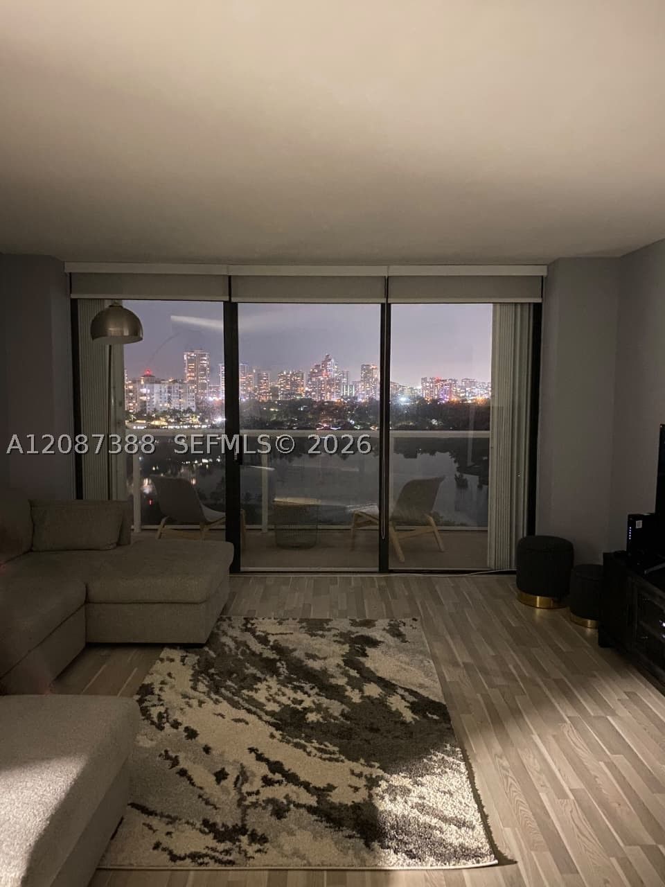 Real estate property located at 3701 Country Club Dr #1807, Miami-dade, Flamenco Condo Tower Ii, Aventura, FL