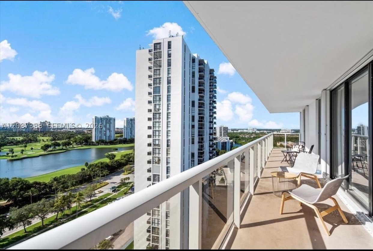 Real estate property located at 3701 Country Club Dr #1807, Miami-dade, Flamenco Condo Tower Ii, Aventura, FL