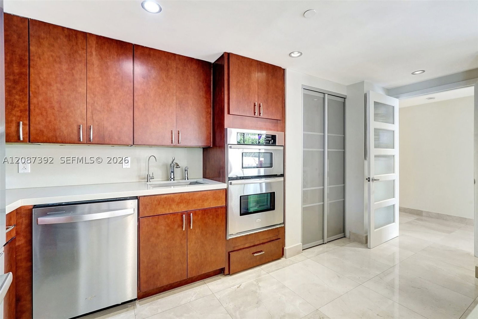 Real estate property located at 4000 ISLAND BLVD #402, Miami-dade, Williams Island, Aventura, FL