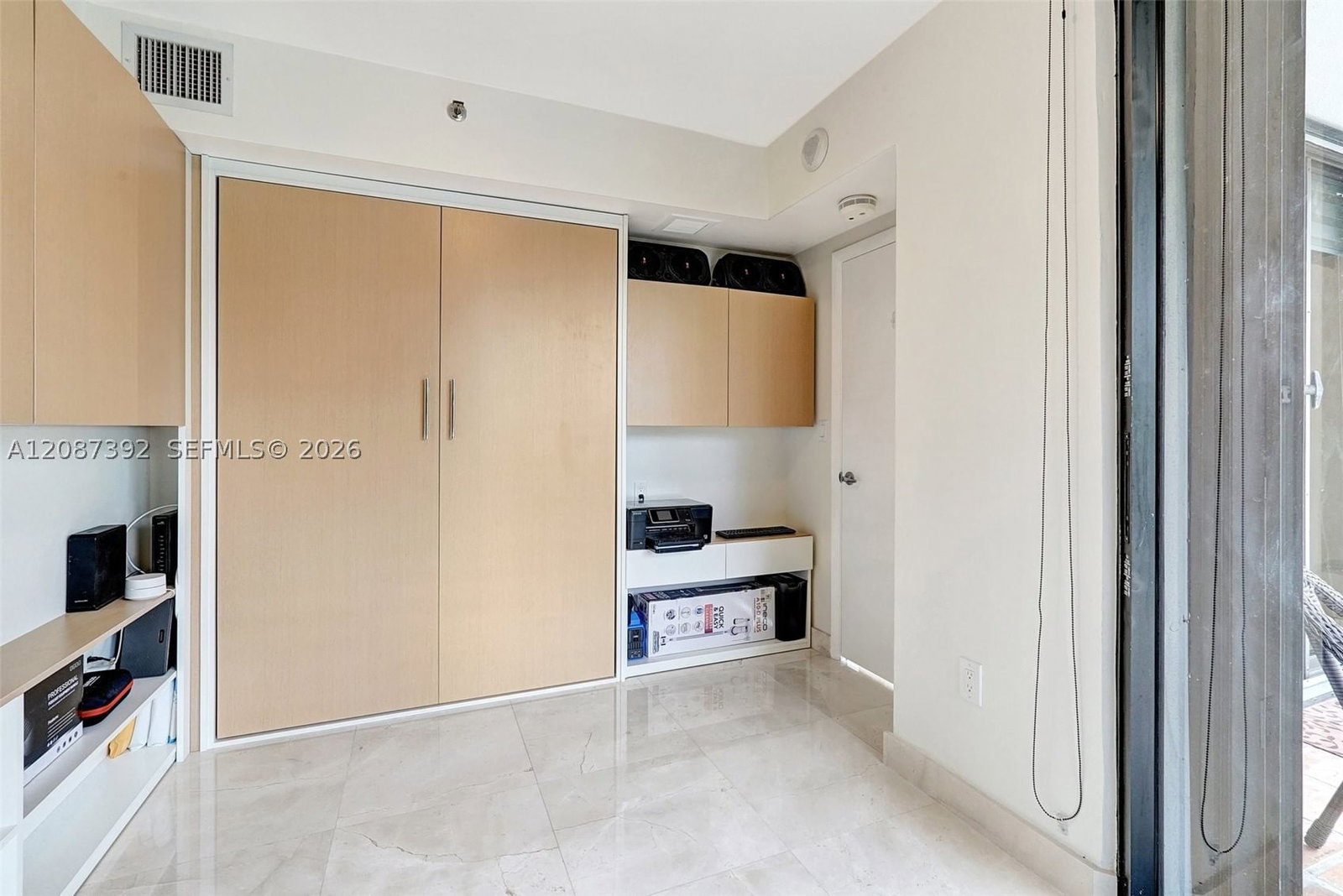 Real estate property located at 4000 ISLAND BLVD #402, Miami-dade, Williams Island, Aventura, FL