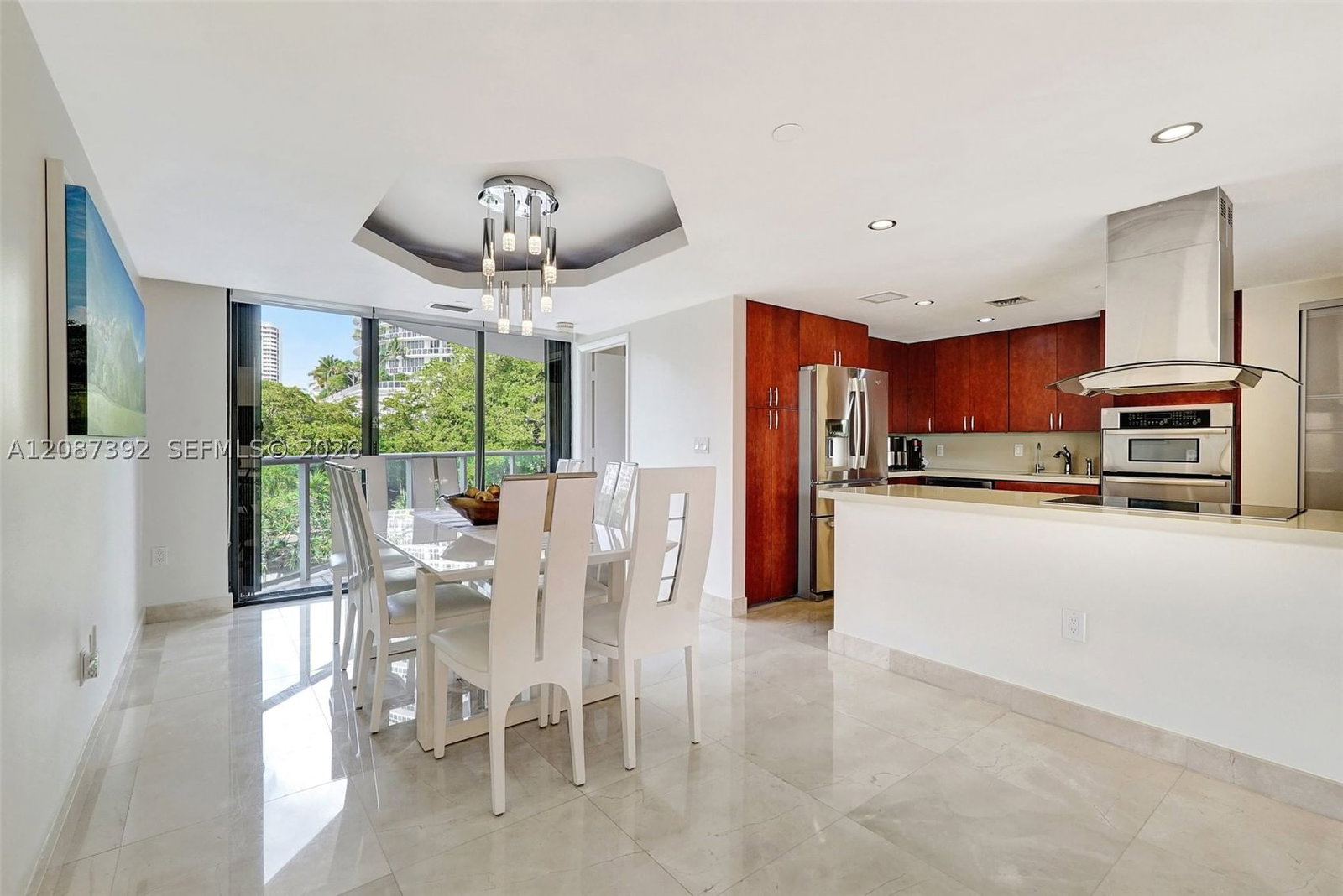 Real estate property located at 4000 ISLAND BLVD #402, Miami-dade, Williams Island, Aventura, FL