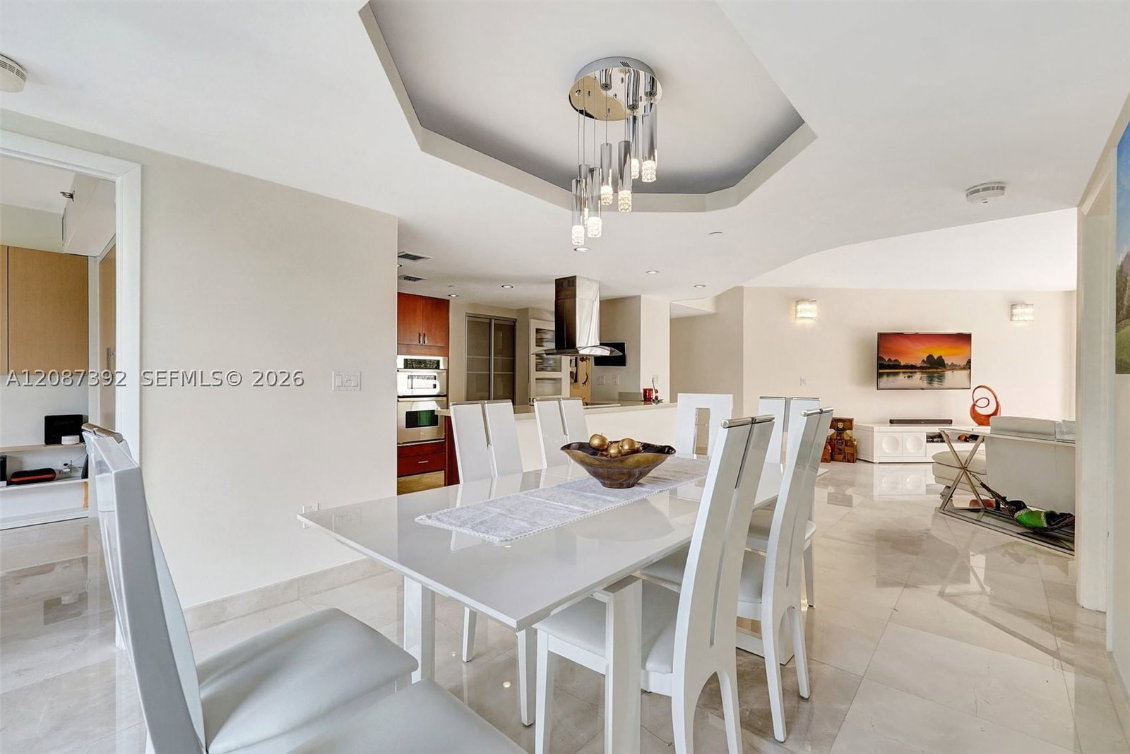 Real estate property located at 4000 ISLAND BLVD #402, Miami-dade, Williams Island, Aventura, FL