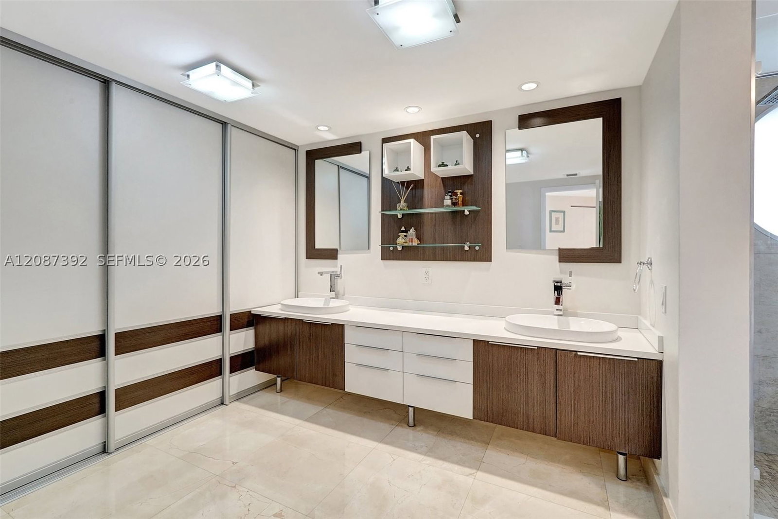 Real estate property located at 4000 ISLAND BLVD #402, Miami-dade, Williams Island, Aventura, FL